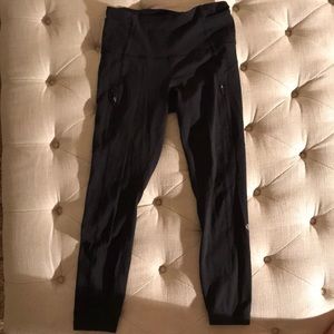 Lululemon leggings!!Perfect condition - size 4 / S